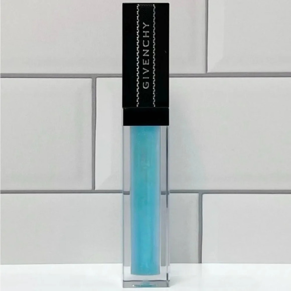 🩵 Givenchy 15 Vibrant Blue Interdit Vinyl Lipgloss - Picture 1 of 1